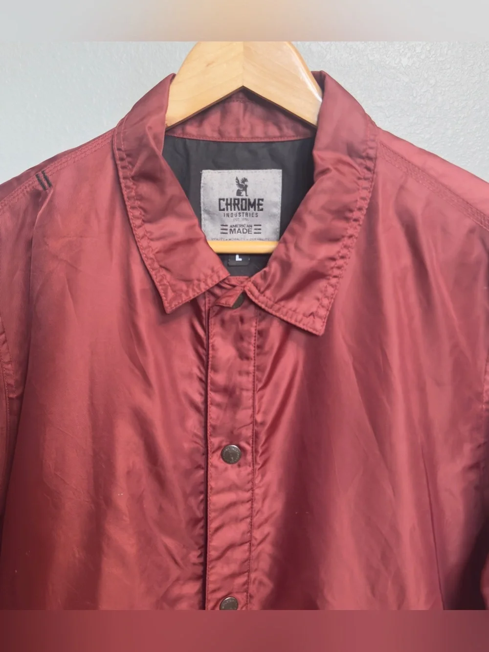 Chrome Industries Men’s Windbreaker Coach Jacket Burgundy Snap Button Size L